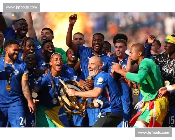 弟媳泪洒世俱杯!2-0 击退欧冠亚军,胜利献给米兰球迷 弟媳泪洒世俱杯!2-0 击退欧冠亚军,胜利献给米兰球迷