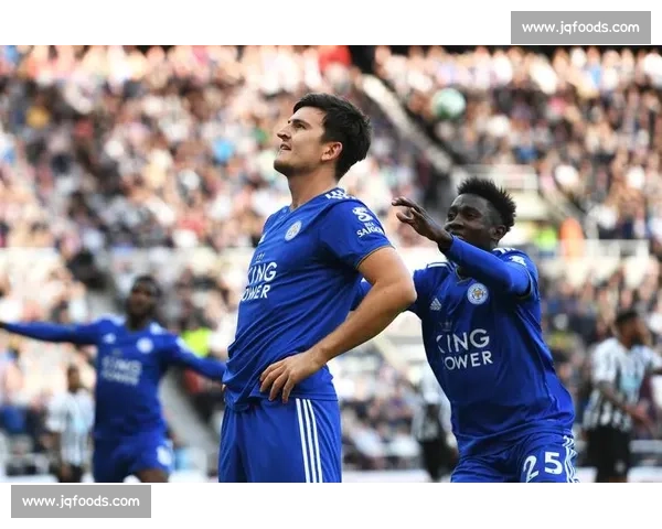 莱斯特城黄金一代重聚！瓦尔迪携家人与马奎尔、麦迪逊共享阿尔加维假期